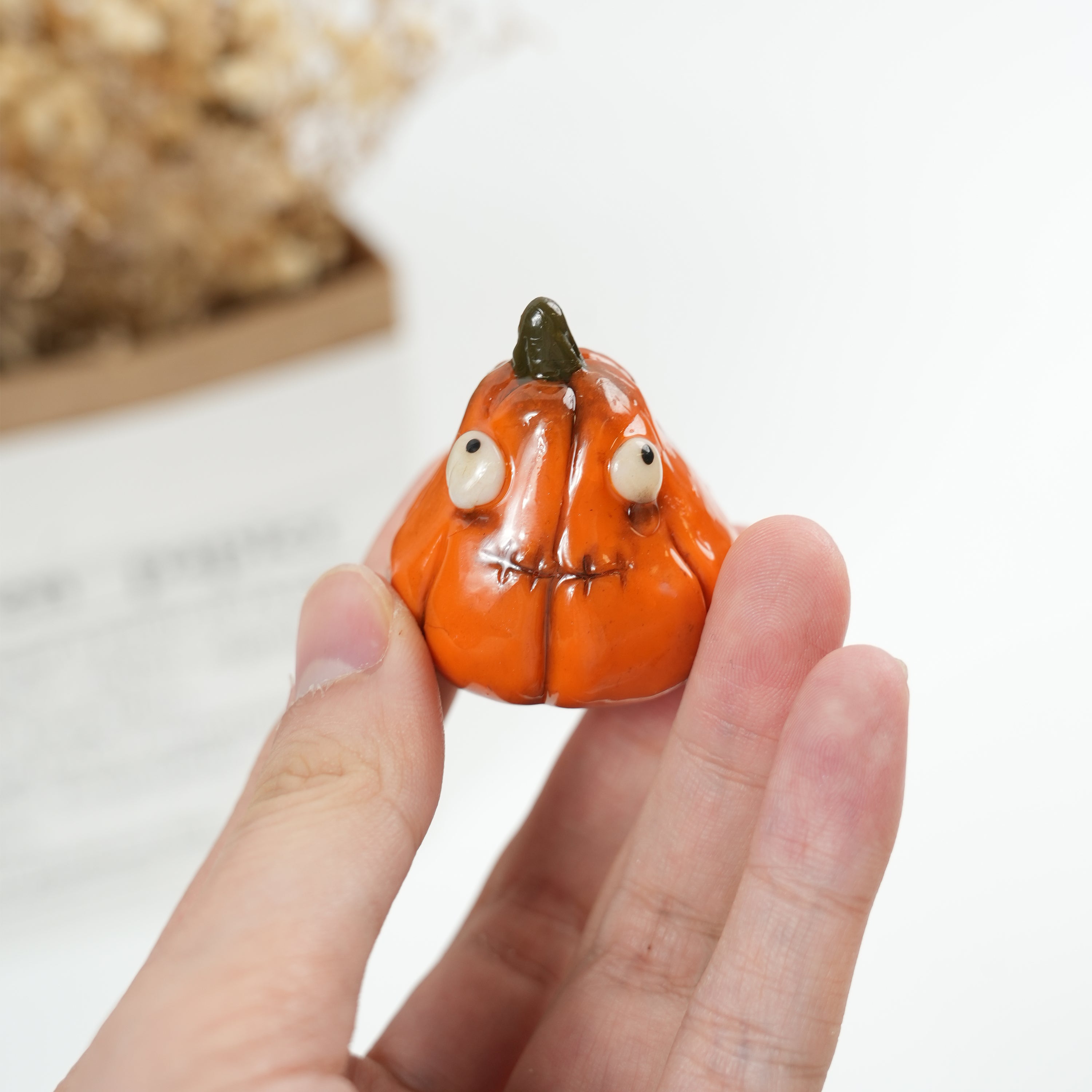 Pumpkin Grin Worry Stone Series – Spooky Calm & Festive Fun