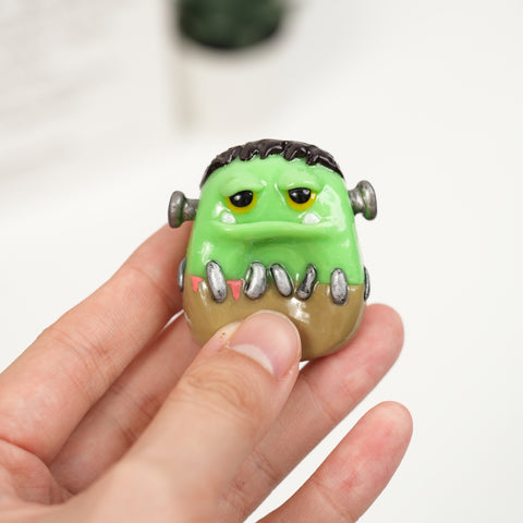 Frankenstein Series Worry Stones – Dual Monster Charm & Smooth Belly Comfort