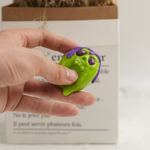 Slime Skull Series Worry Stone – Gooey Spooks & Creepy Cute Calm